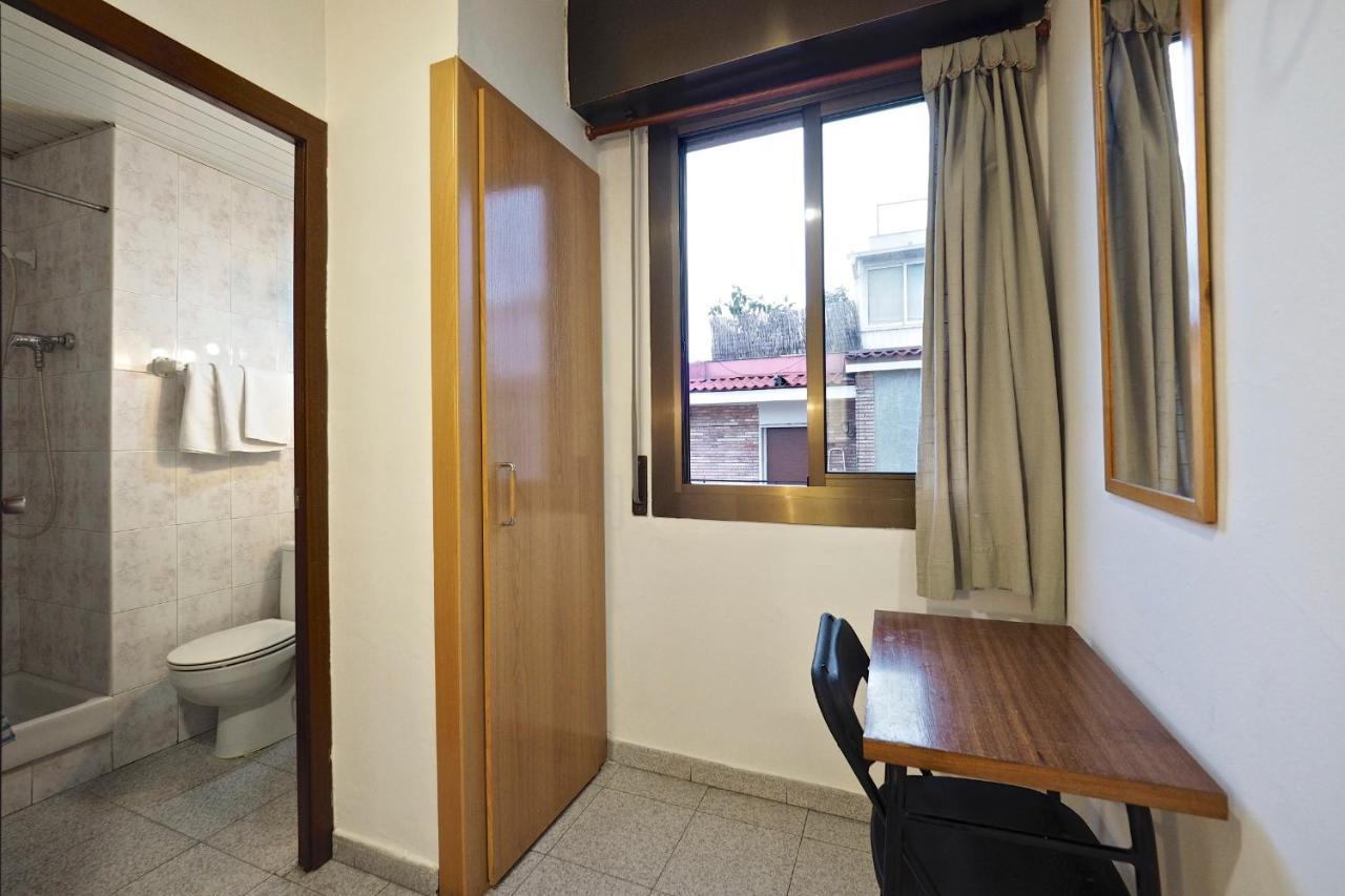 Hostal Ballestero บาร์เซโลนา ภายนอก รูปภาพ