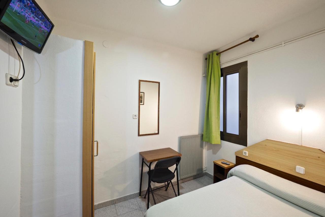 Hostal Ballestero บาร์เซโลนา ภายนอก รูปภาพ