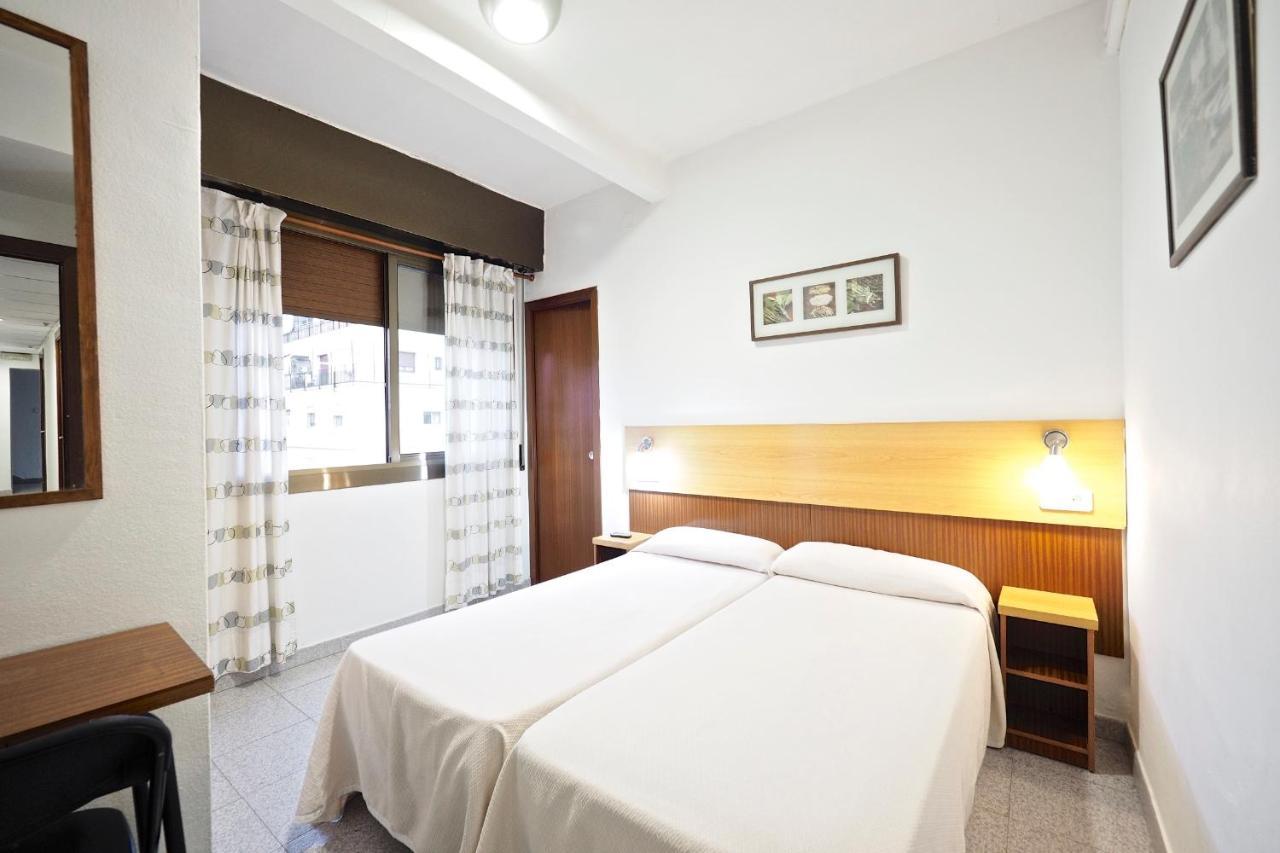 Hostal Ballestero บาร์เซโลนา ภายนอก รูปภาพ