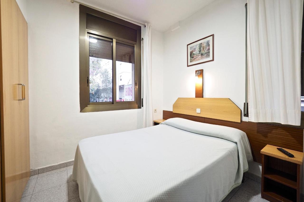 Hostal Ballestero บาร์เซโลนา ภายนอก รูปภาพ