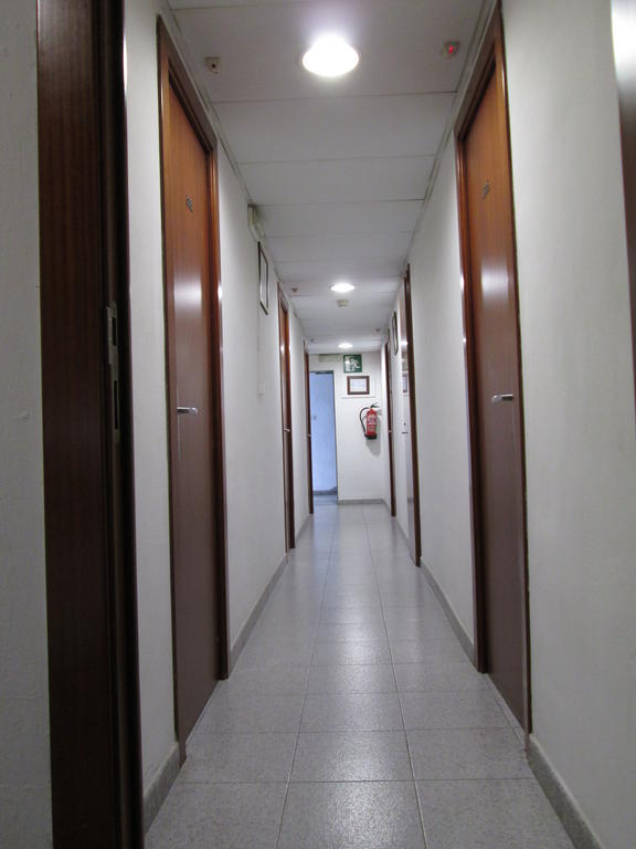 Hostal Ballestero บาร์เซโลนา ภายนอก รูปภาพ