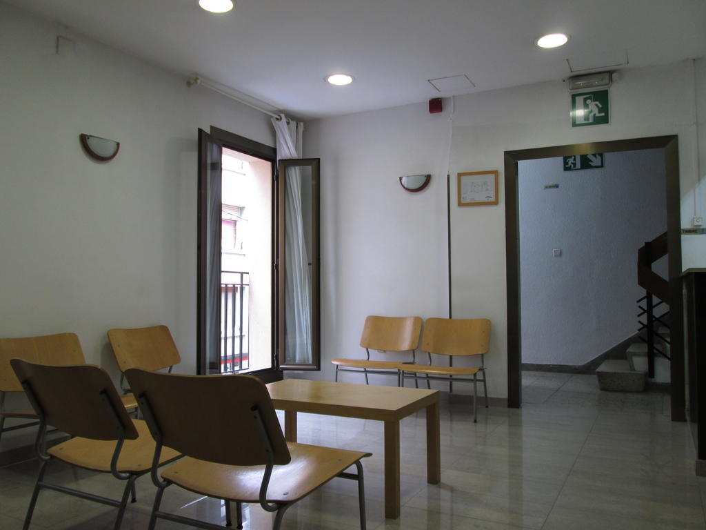 Hostal Ballestero บาร์เซโลนา ภายนอก รูปภาพ